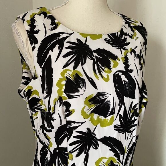 Ronni Nicole 2 Tone Leaf Prada Twill Sheath Dress - Picture 8 of 13